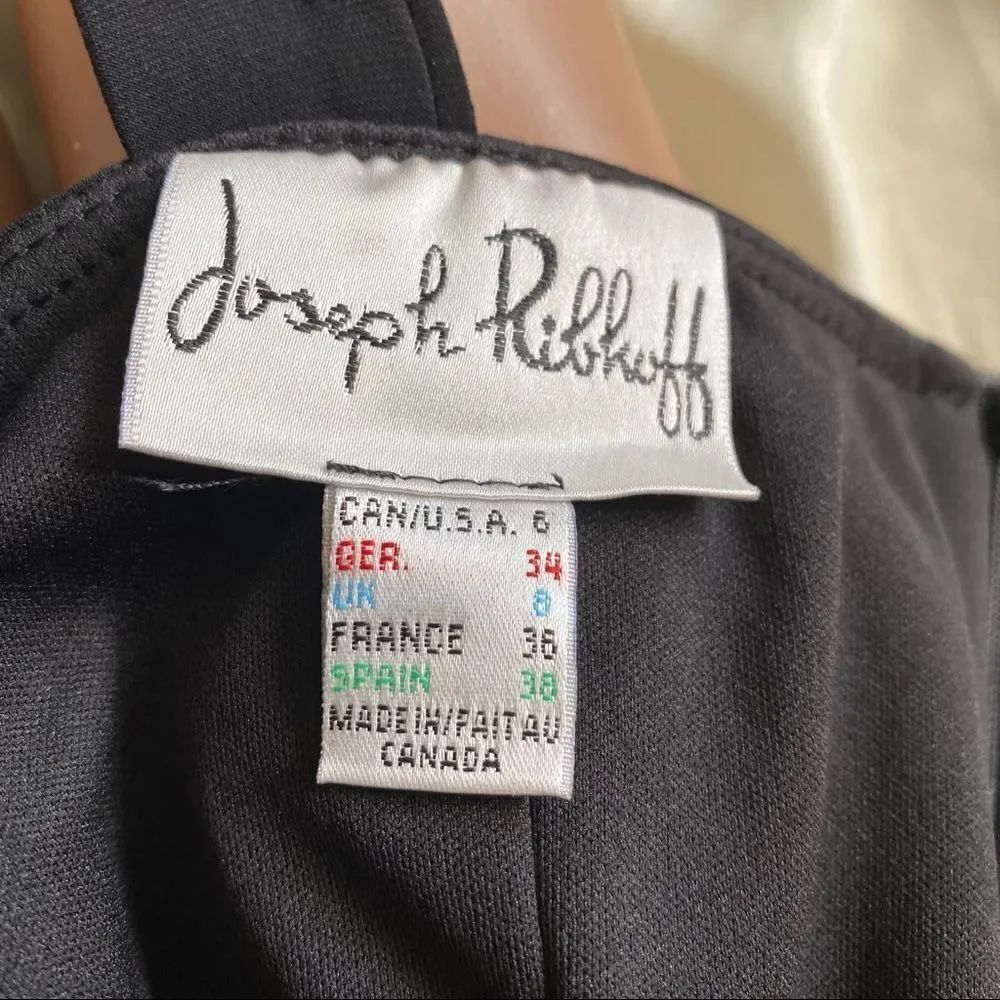 JOSEPH RIBKOFF Y2K black silver hardware belted cropped top 6 - Picture 6 of 6